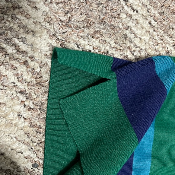 Banana Republic Striped Top - Picture 4 of 5